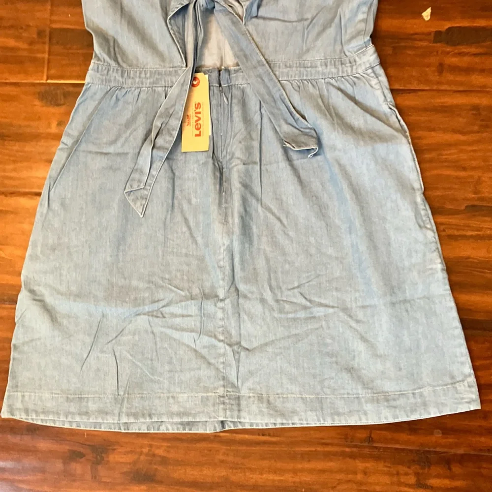 Levi’s | Joelle Back-Tie Twill Dress - Picture 8 of 11